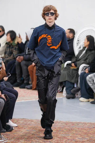 Look 42